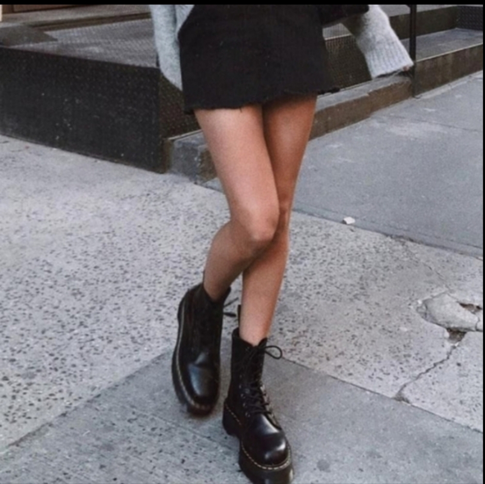 SODA Black Platform Faux Leather Lace-Up Boots - Size 10 - Picture 6 of 6